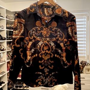 Gucci 100% silk button down blouse top seashell design size 38